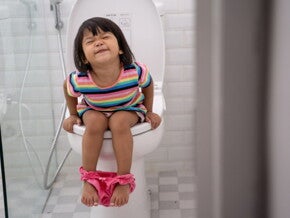 toddler-tummy-problems toddler-tummy-problems