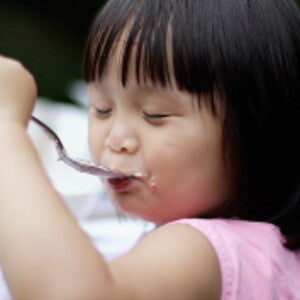 How does the digestive tract work?